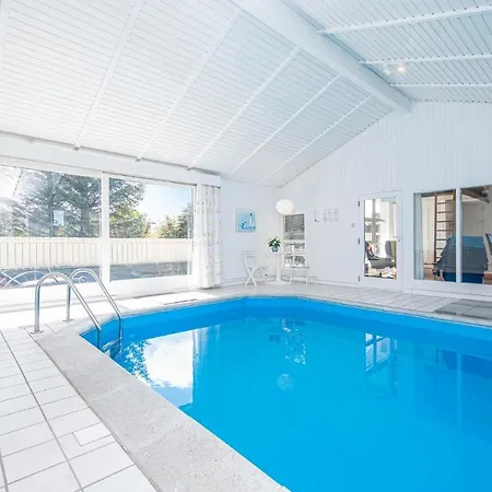 Vakantiehuis Awesome In Hjorring With Indoor Swimming Pool *