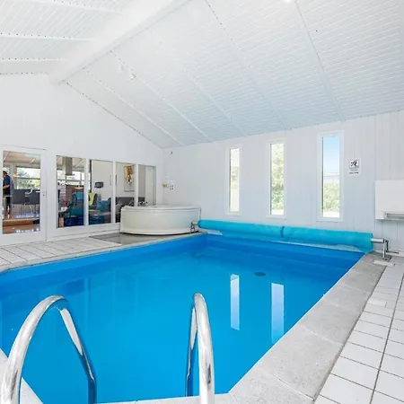 Vakantiehuis Awesome In Hjorring With Indoor Swimming Pool *