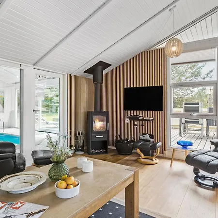 Awesome Home In Hjorring With Sauna Casa vacanze Hjørring